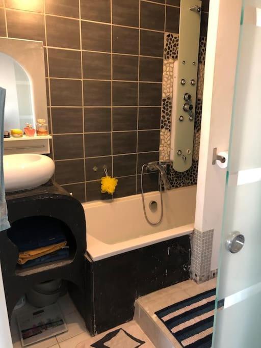 Carnon Plage : Bel Appartement Bien Citue Mauguio Luaran gambar